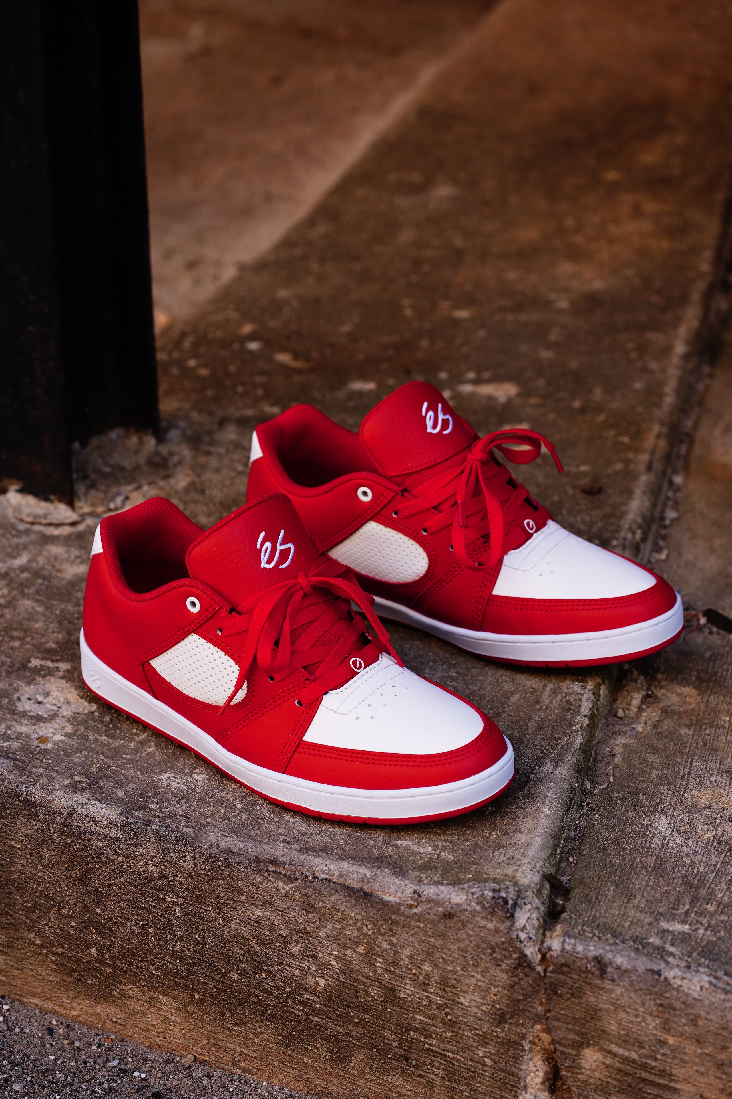 eS Accel Slim Red/White | Brush Alley Skateshop